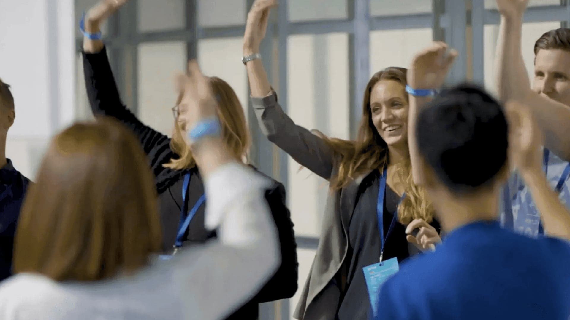 What Does Team Building for 400 People Actually Look Like?